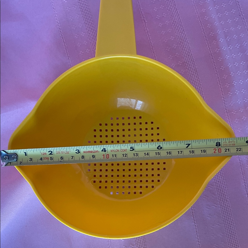 Tupperware Yellow and Green Food Storage Set - Picture 4 of 11